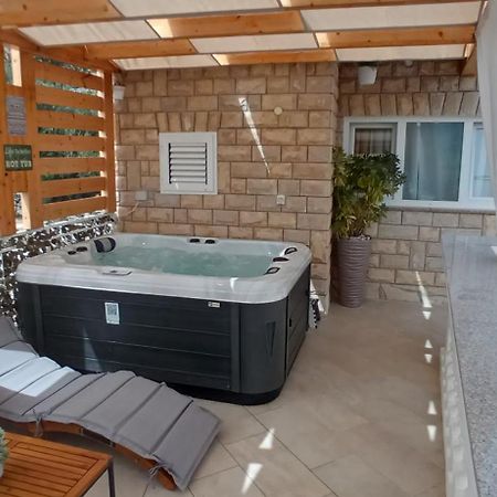 Holiday Home Peran Grebaštica Eksteriør billede