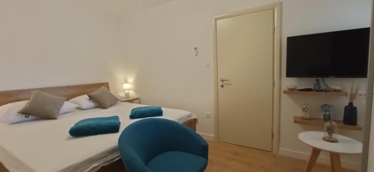 Holiday Home Peran Grebaštica Eksteriør billede
