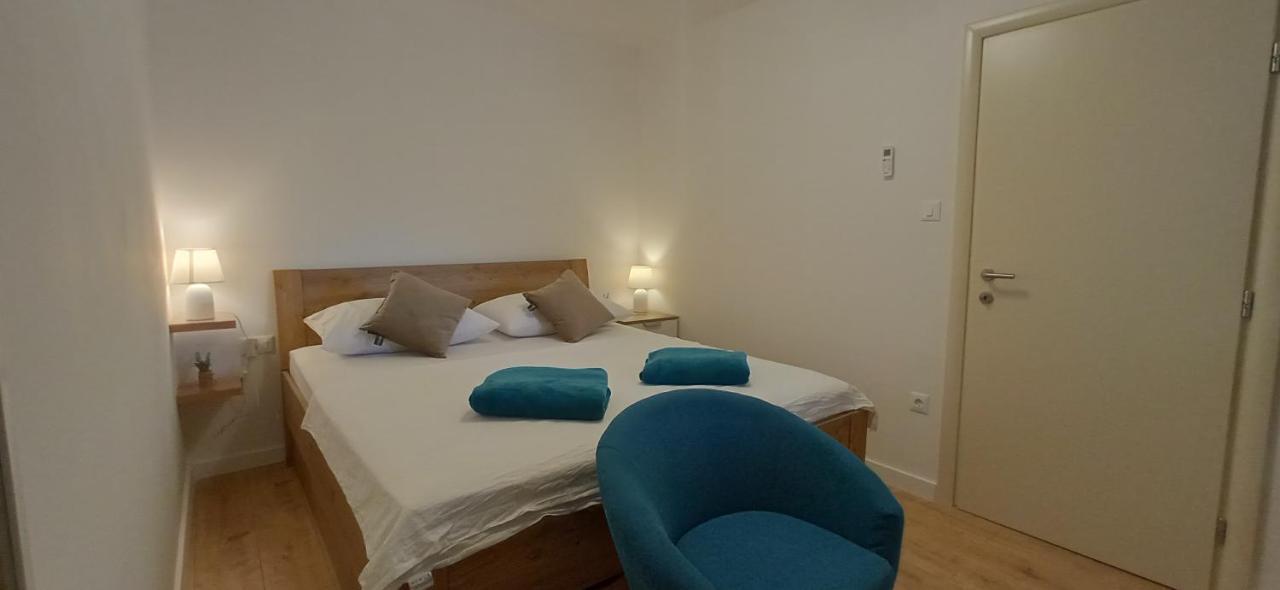 Holiday Home Peran Grebaštica Eksteriør billede