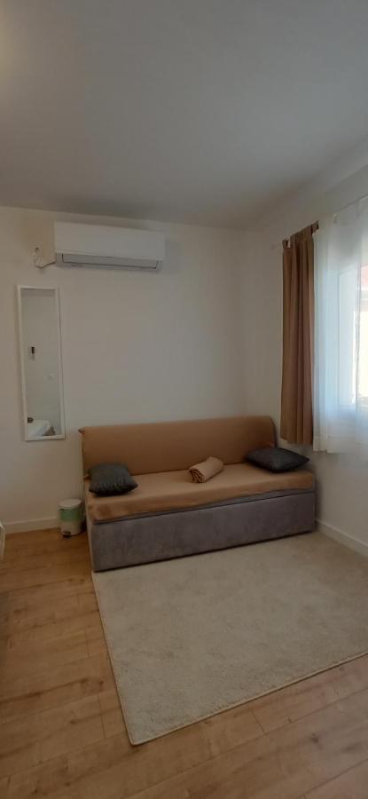 Holiday Home Peran Grebaštica Eksteriør billede