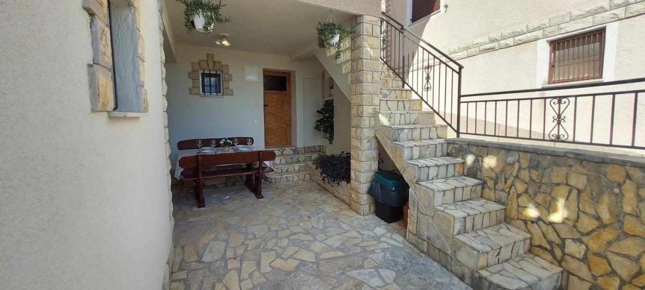 Holiday Home Peran Grebaštica Eksteriør billede