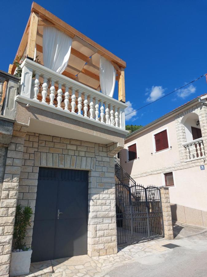 Holiday Home Peran Grebaštica Eksteriør billede