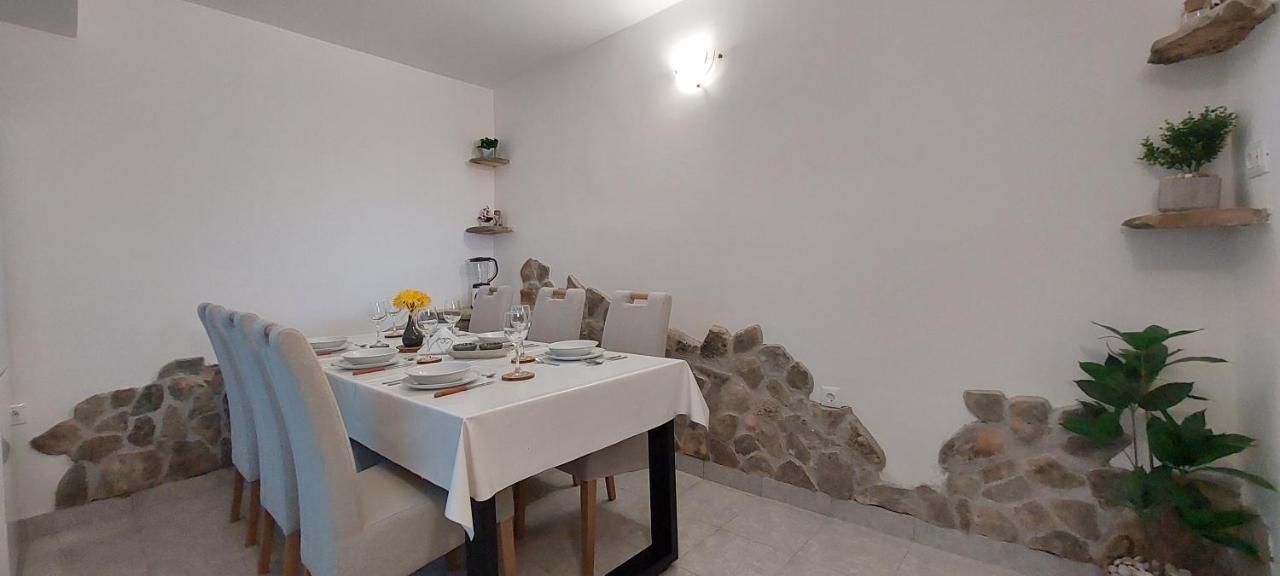Holiday Home Peran Grebaštica Eksteriør billede