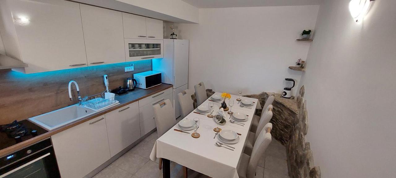 Holiday Home Peran Grebaštica Eksteriør billede