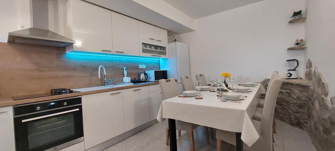 Holiday Home Peran Grebaštica Eksteriør billede